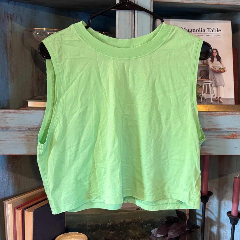 Lulu crop tank size 8 neon green